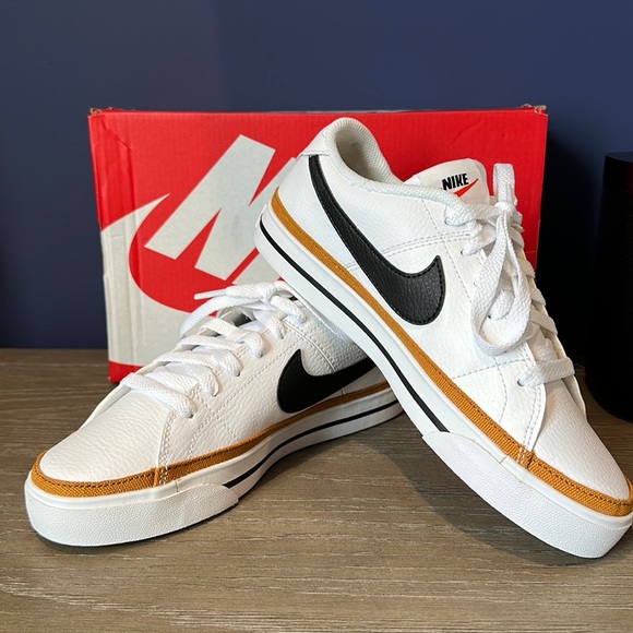Nike Shoes - Nike woman’s court legacy sneakers   Size 7.5 NEW IN BOX